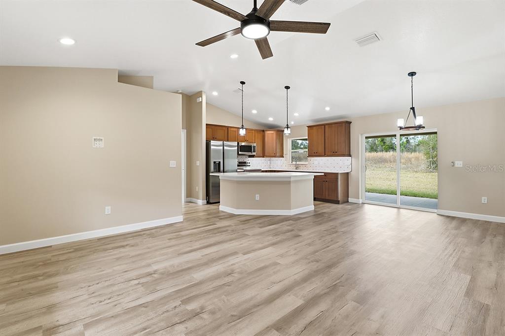 8158 N TERREL TERRACE, DUNNELLON, FL — photo 4 of 30