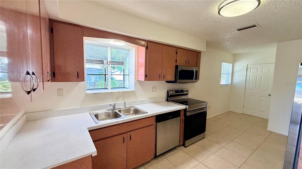 1903 24TH UNIT A STREET, SARASOTA, FL — photo 5 of 16