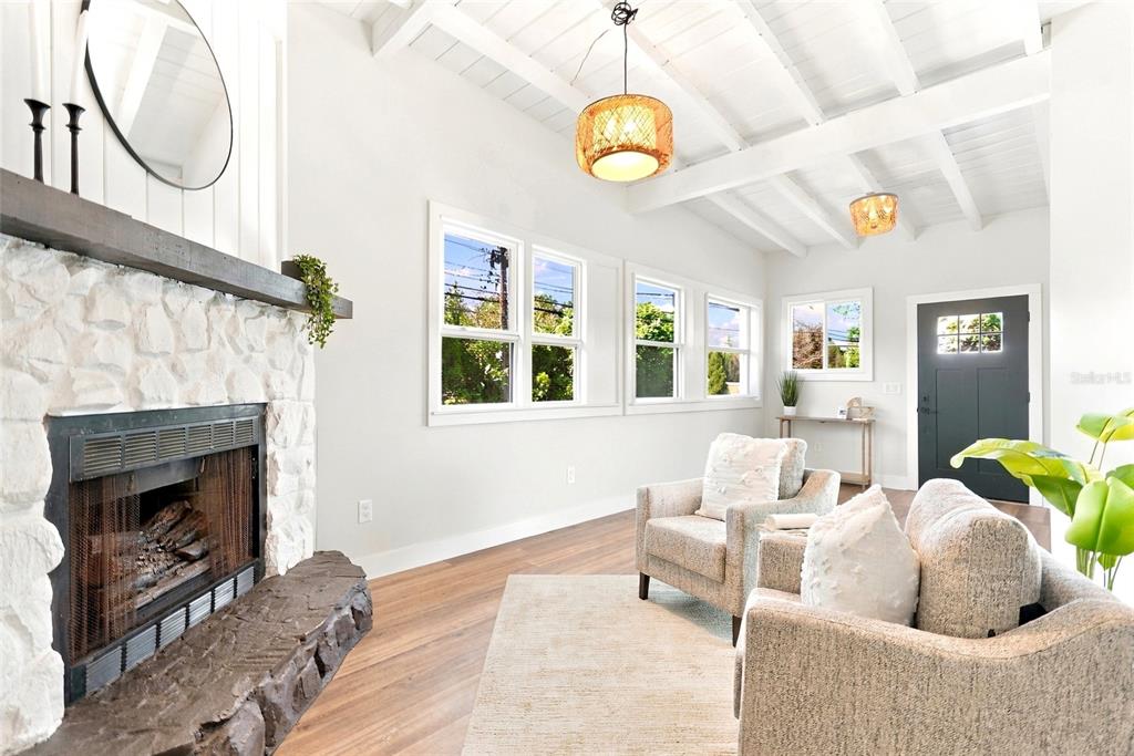 340 55TH AVENUE S, ST PETERSBURG, FL — photo 2 of 30