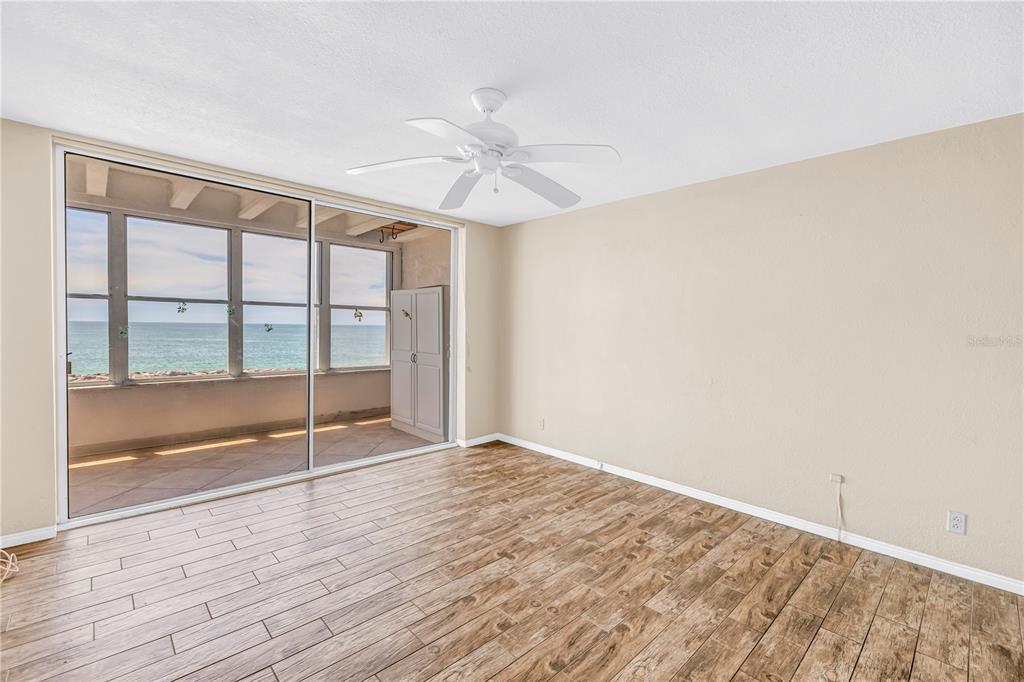 7000 BEACH PLAZA UNIT 307, ST PETE BEACH, FL — photo 5 of 30