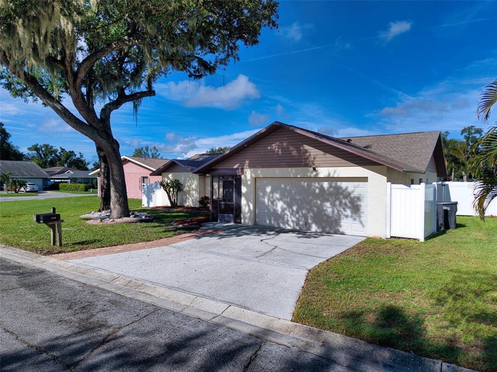 5456 81ST AVENUE CIRCLE E, PALMETTO, FL — photo 5 of 24