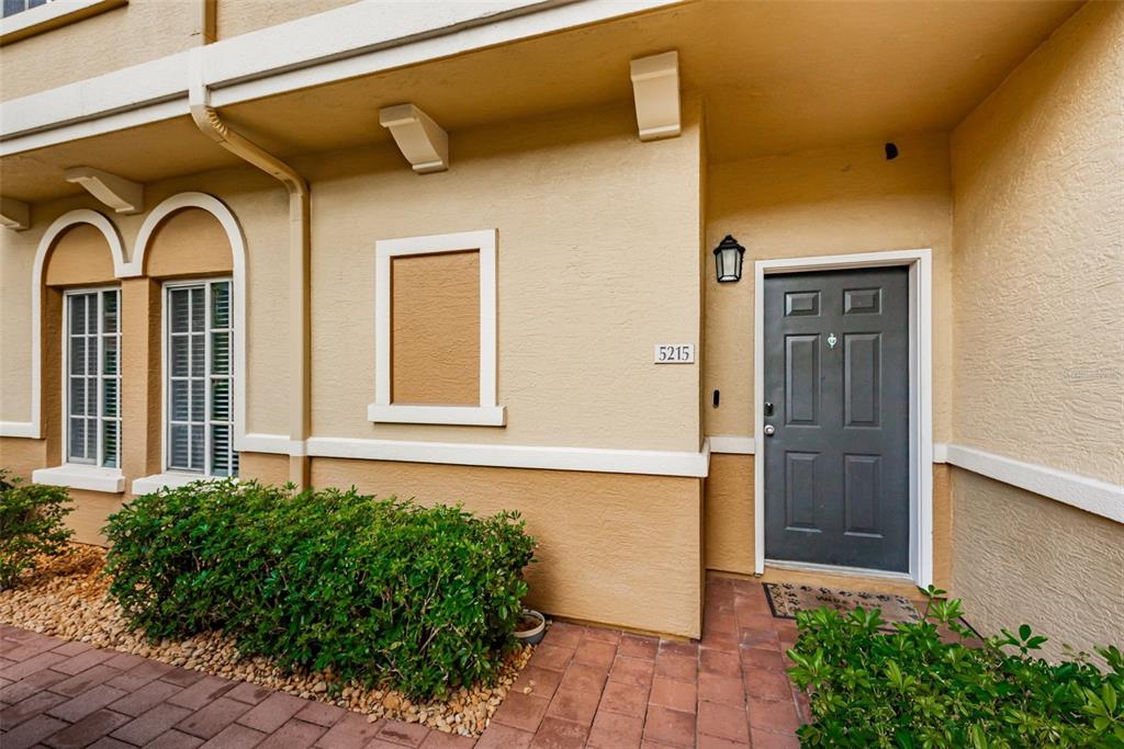 5215 BEACH BREEZE COURT UNIT 5215, TAMPA, FL — photo 2 of 30