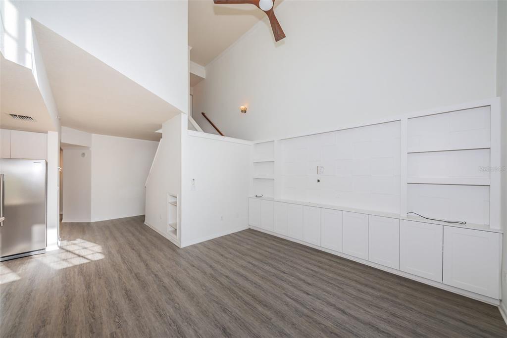5215 BEACH BREEZE COURT UNIT 5215, TAMPA, FL — photo 5 of 30