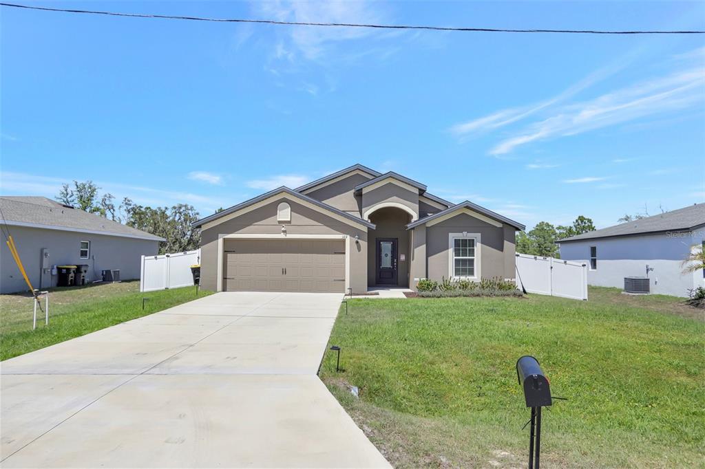 329 W ASTER COURT
