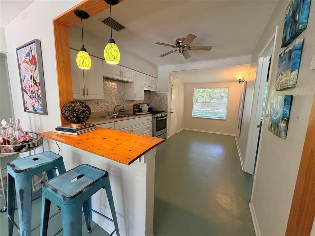 2401 QUINCY STREET S, ST PETERSBURG, FL — photo 5 of 13