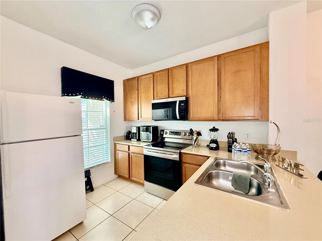 4548 ALBERTO CIRCLE, KISSIMMEE, FL — photo 3 of 19