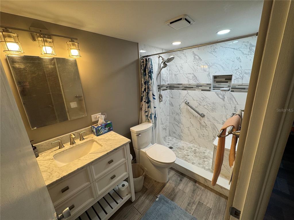 2020 WORLD PARKWAY BOULEVARD UNIT 8, CLEARWATER, FL — photo 4 of 9