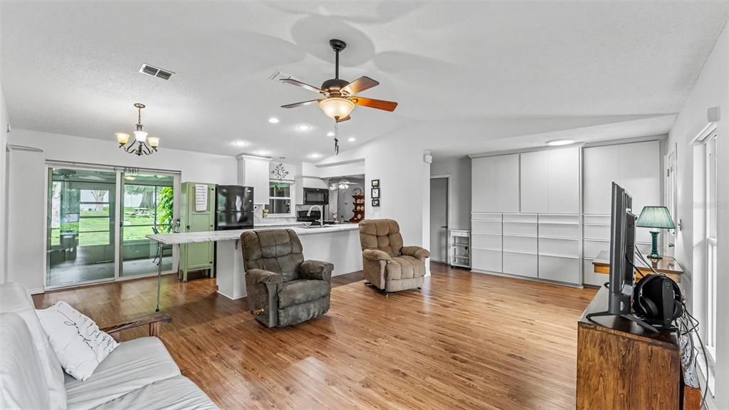 6137 WATERMAN LANE, LAKELAND, FL — photo 5 of 40