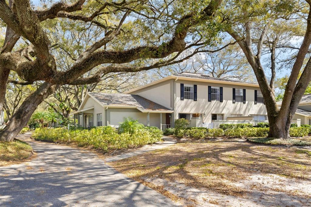 6305 MORNINGMIST COURT UNIT 6305