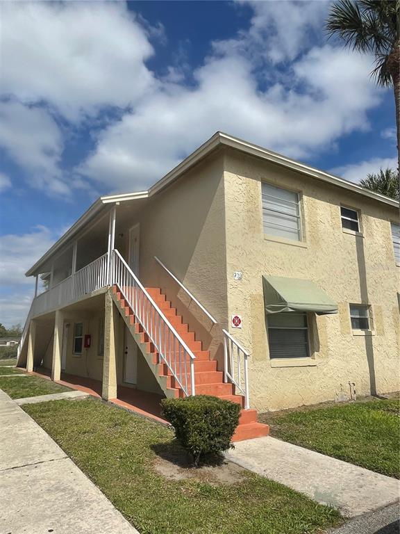 709 MICHIGAN COURT UNIT 4