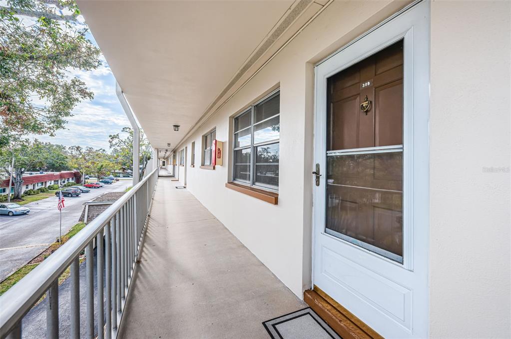 5880 38TH AVENUE N UNIT 309, ST PETERSBURG, FL — photo 3 of 52