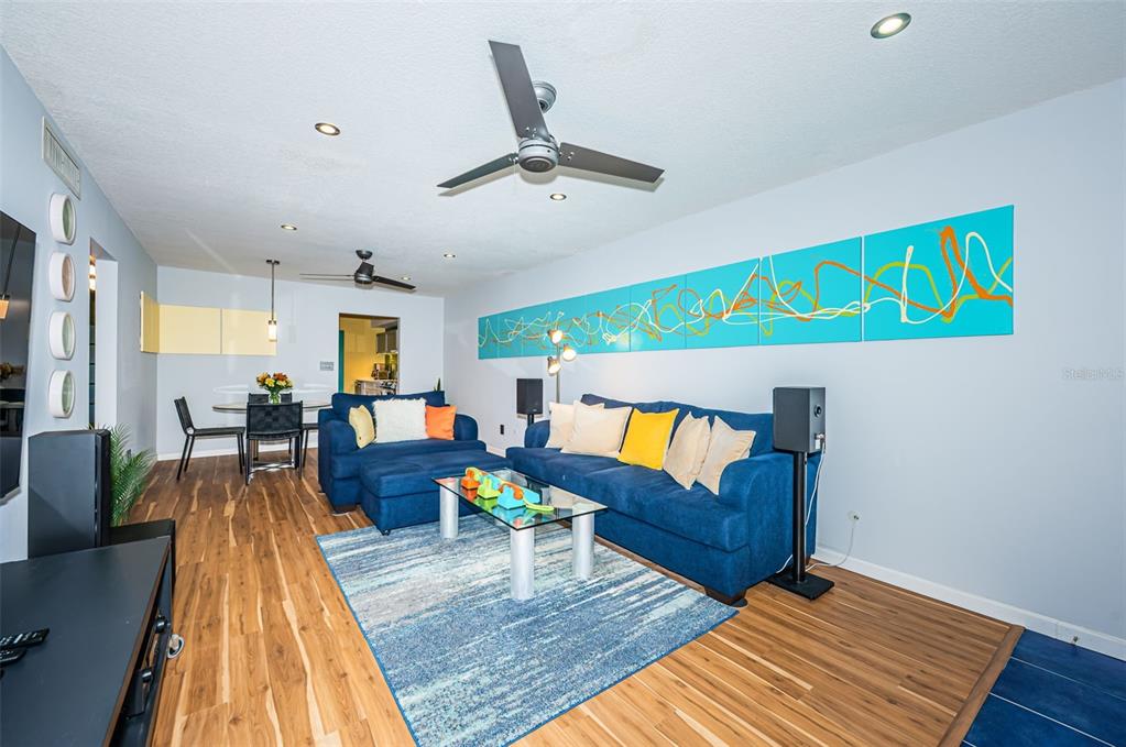 5880 38TH AVENUE N UNIT 309, ST PETERSBURG, FL — photo 4 of 52