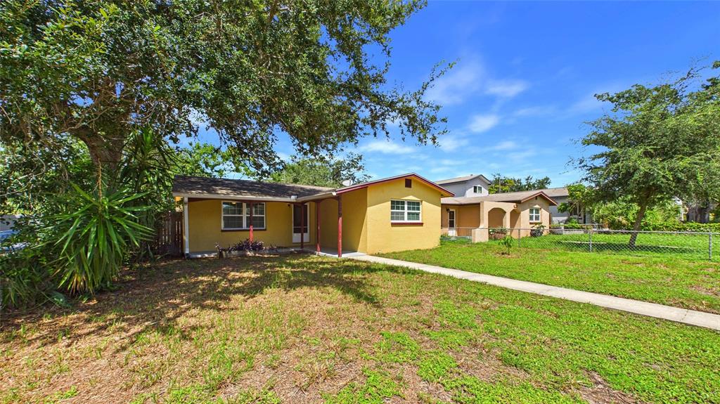 5029 EMERSON AVENUE S, ST PETERSBURG, FL — photo 3 of 30