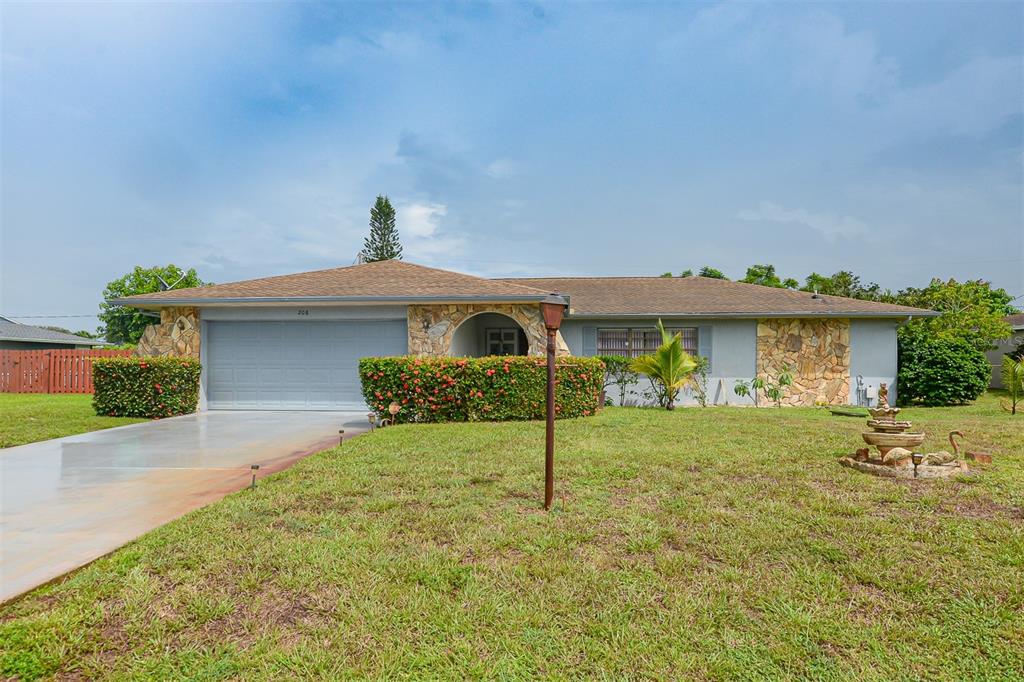 208 SE VERADA AVENUE