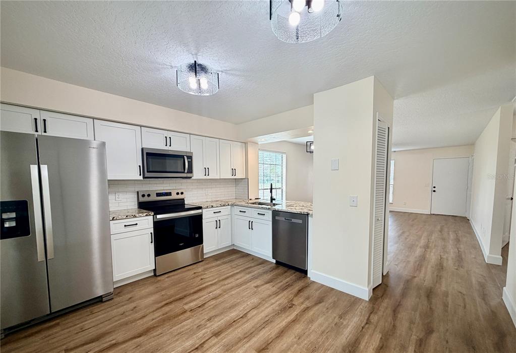 615 CASA PARK COURT UNIT G, WINTER SPRINGS, FL — photo 3 of 23