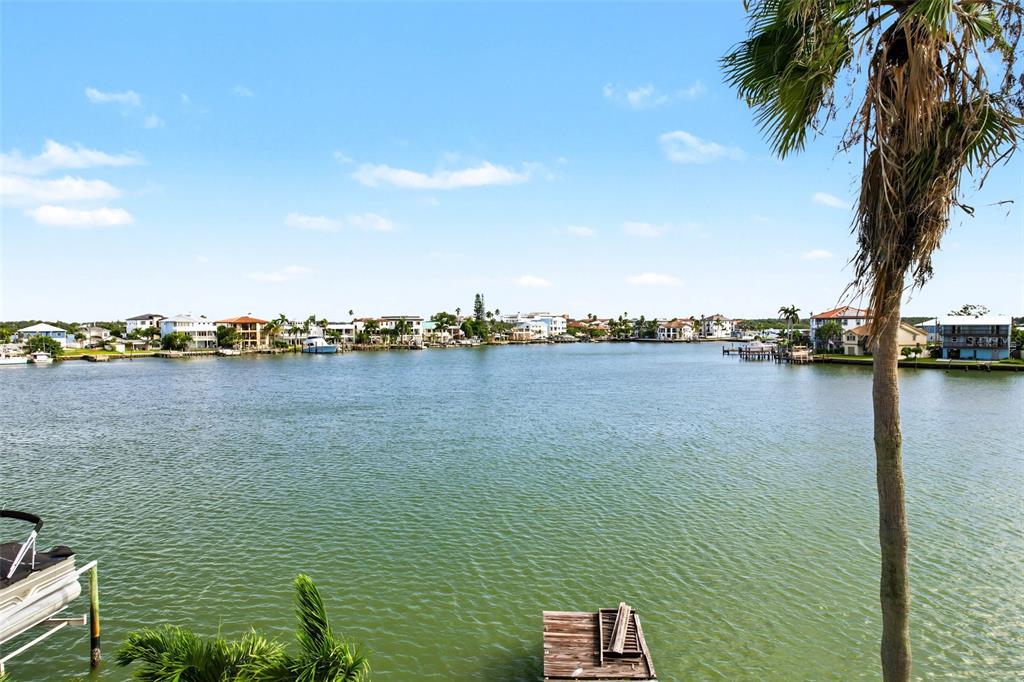 14105 E PARSLEY DRIVE, MADEIRA BEACH, FL — photo 4 of 7