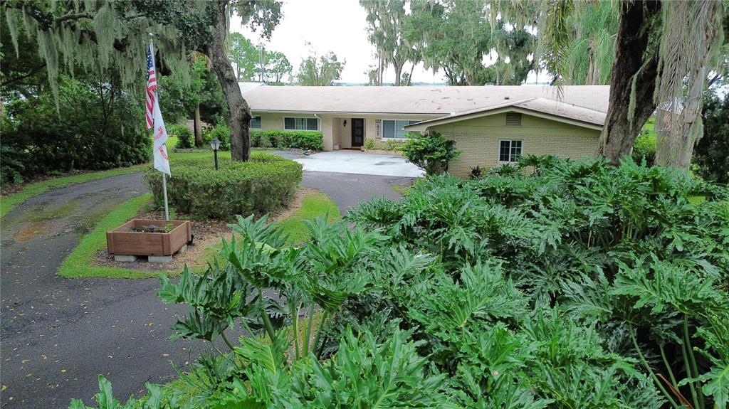 1020 W LAKE HAMILTON DRIVE, WINTER HAVEN, FL — photo 4 of 30