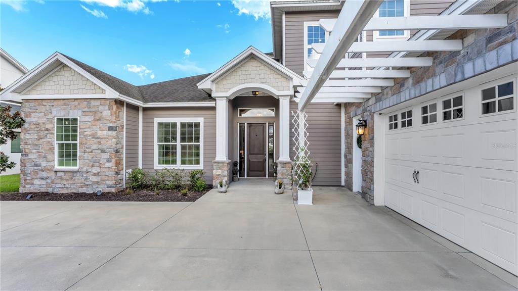 1539 HOLLINGSWORTH CREEK COURT, LAKELAND, FL — photo 2 of 30