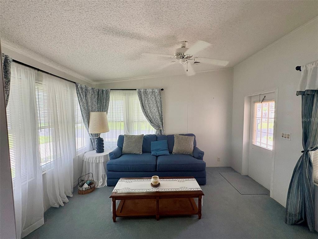 6107 GRAND OAKS DRIVE SE, WINTER HAVEN, FL — photo 3 of 41