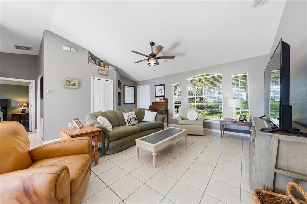 1827 LAKE VILLA DRIVE, TAVARES, FL — photo 4 of 30