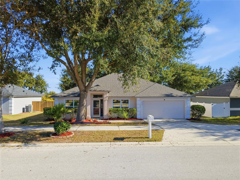 1037 BLUEGRASS DRIVE