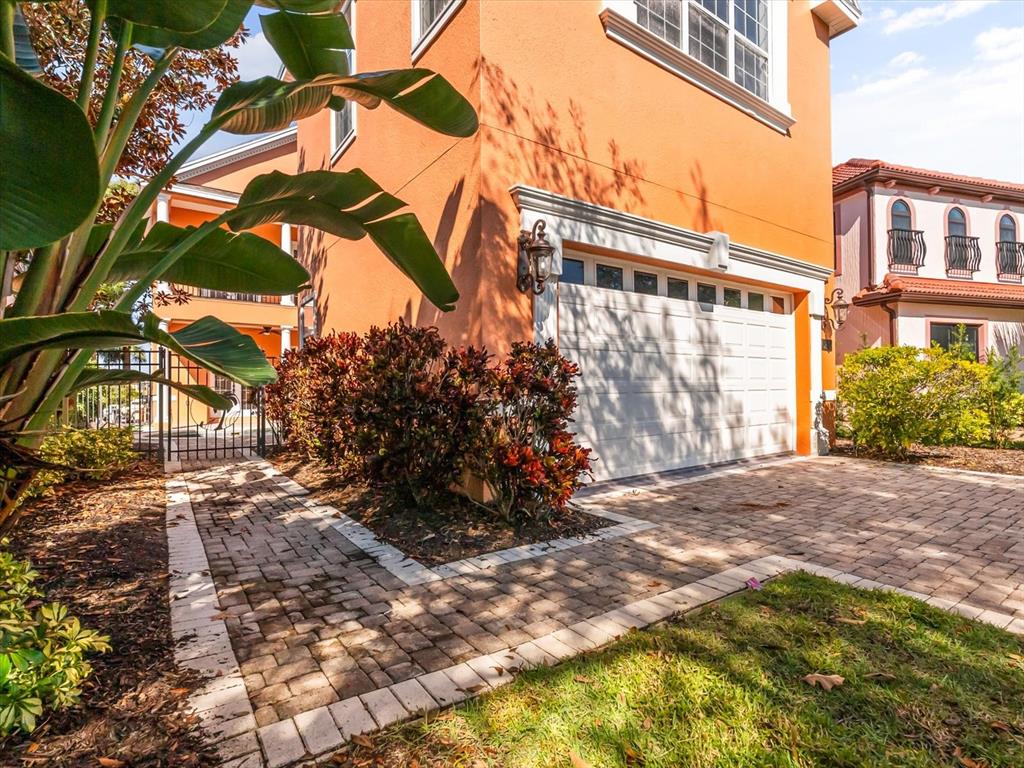 1554 COROLLA COURT, REUNION, FL — photo 2 of 30
