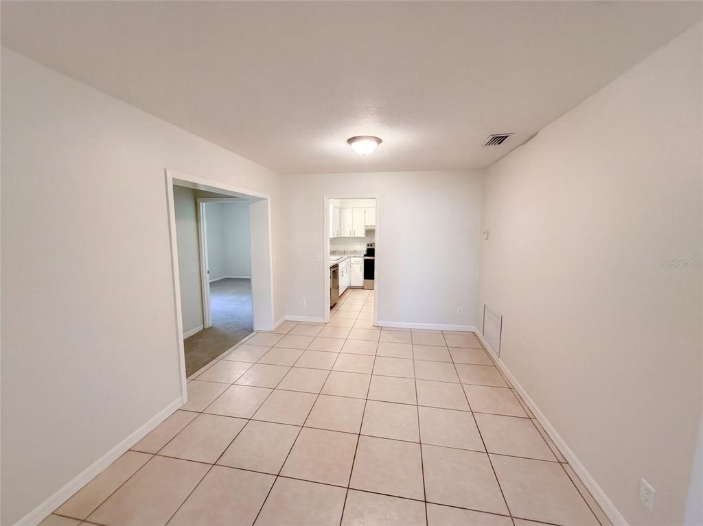 208 ROBIN ROAD, ALTAMONTE SPRINGS, FL — photo 3 of 30