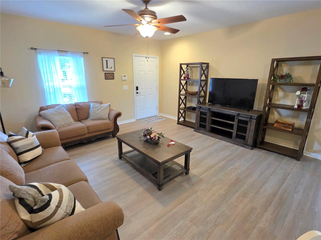 15801 STABLE RUN DRIVE, SPRING HILL, FL — photo 4 of 34