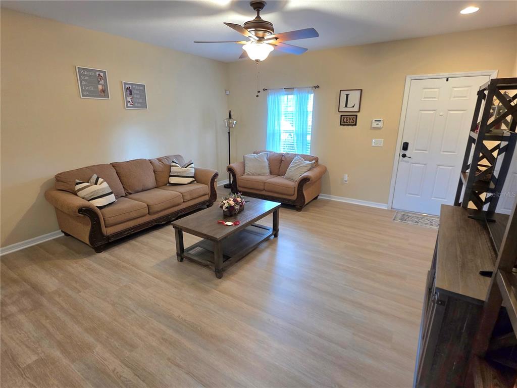 15801 STABLE RUN DRIVE, SPRING HILL, FL — photo 5 of 34