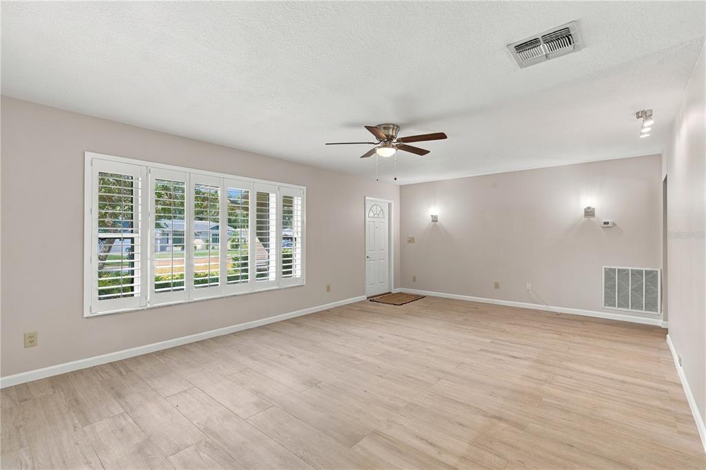 705 LEEWARD WAY, PALM HARBOR, FL — photo 5 of 30