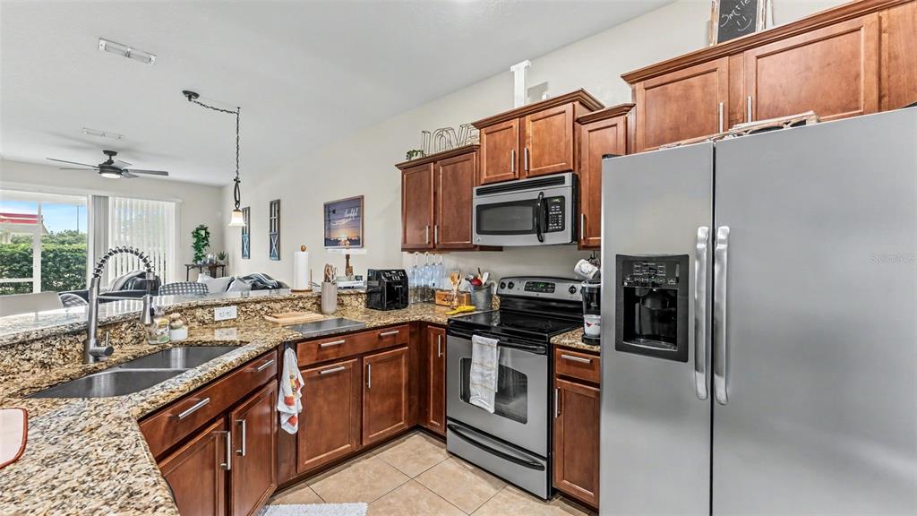 4275 WINDING VINE DRIVE, LAKELAND, FL — photo 5 of 38