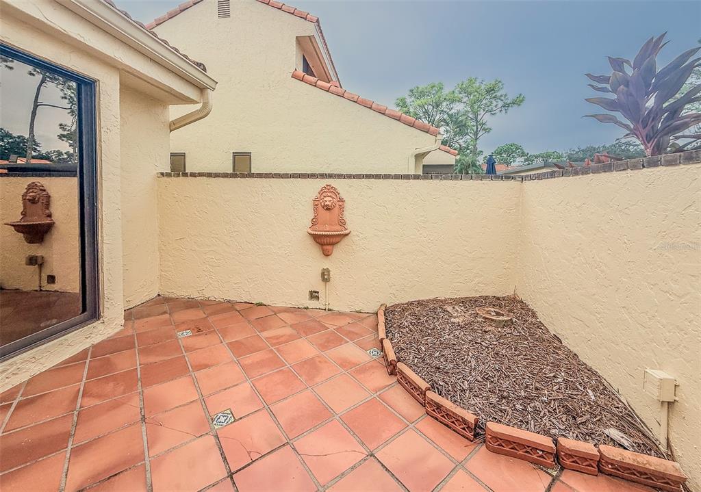 5312 HUNTINGWOOD COURT UNIT 39, SARASOTA, FL — photo 3 of 30