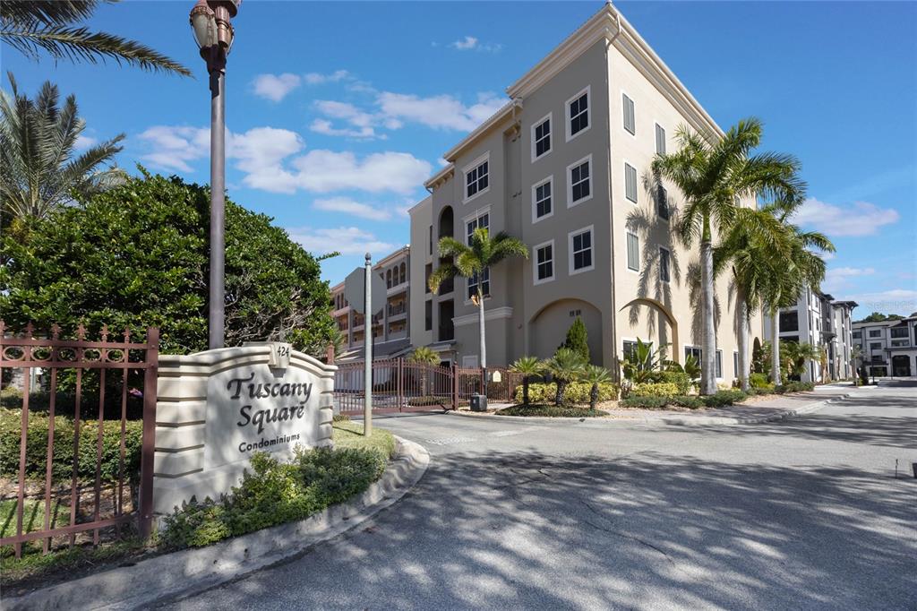 424 LUNA BELLA LANE UNIT 332