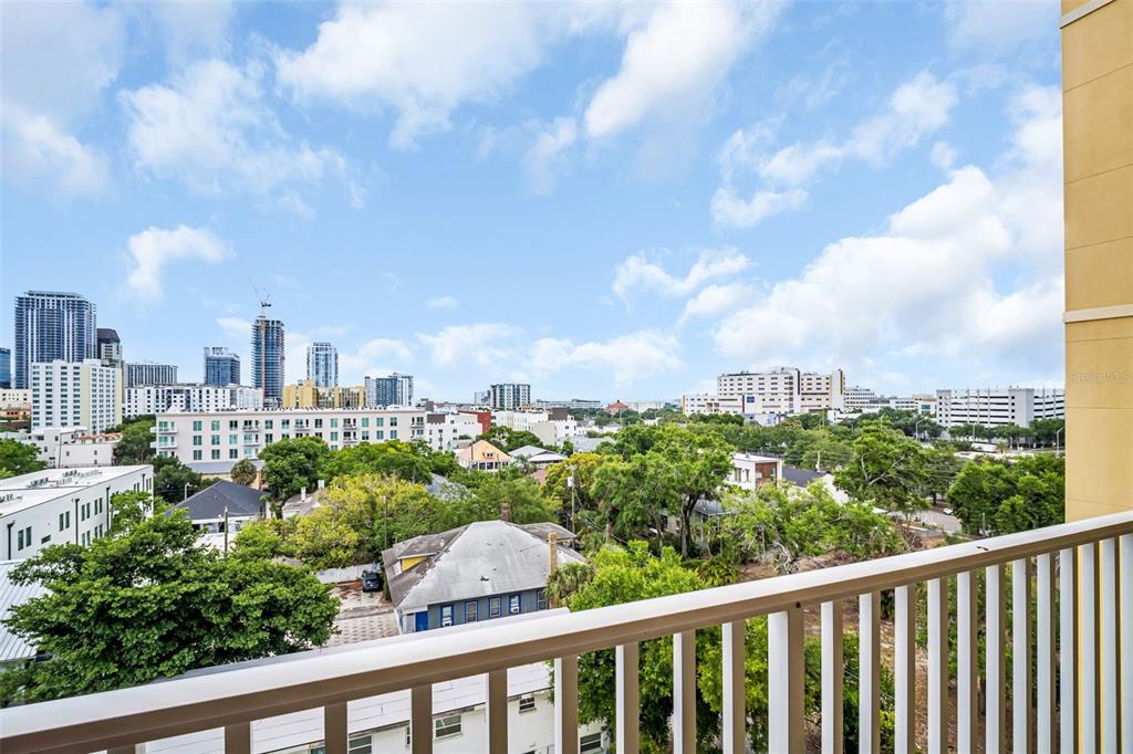 316 8TH STREET S UNIT 604, ST PETERSBURG, FL — photo 3 of 30