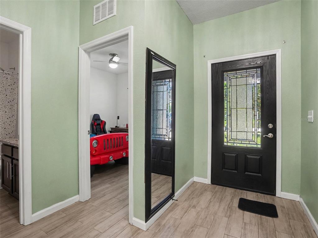 1096 ROBERTA ROAD, LAKE WALES, FL — photo 3 of 18