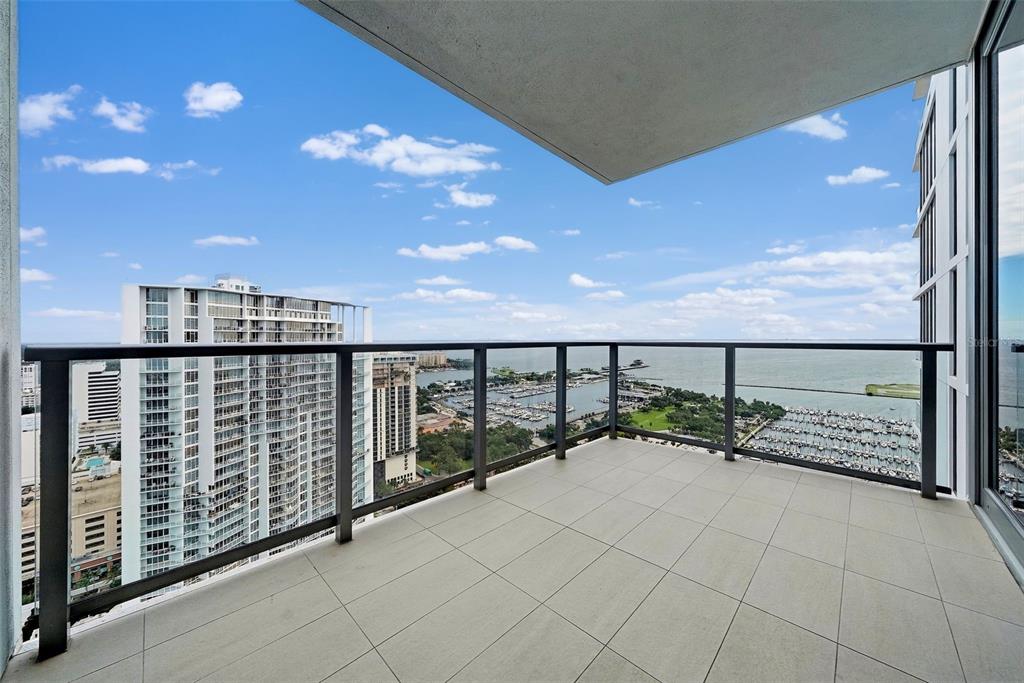 301 1ST STREET S UNIT 3104, ST PETERSBURG, FL — photo 2 of 30