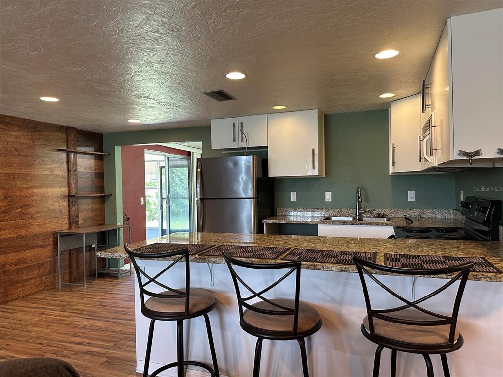 12807 VASSAR COURT, HUDSON, FL — photo 4 of 12