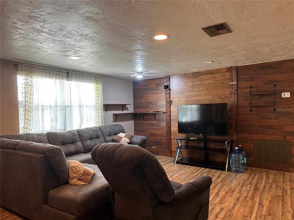 12807 VASSAR COURT, HUDSON, FL — photo 5 of 12