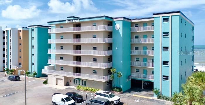 17200 GULF BOULEVARD UNIT 408, NORTH REDINGTON BEACH, FL — photo 2 of 30