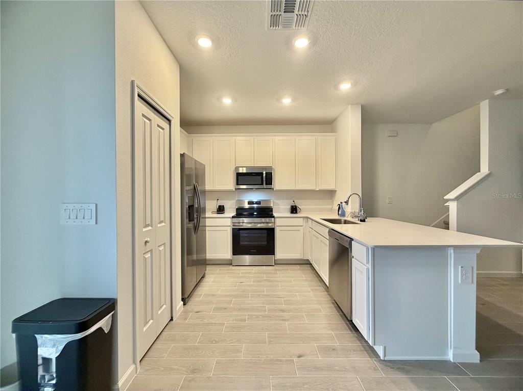 3655 SE 37TH COURT, OCALA, FL — photo 4 of 20