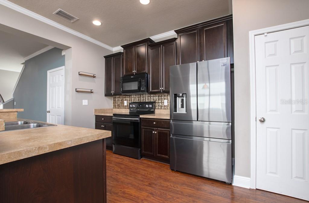 8639 TURNSTONE SHORE LANE, RIVERVIEW, FL — photo 4 of 30
