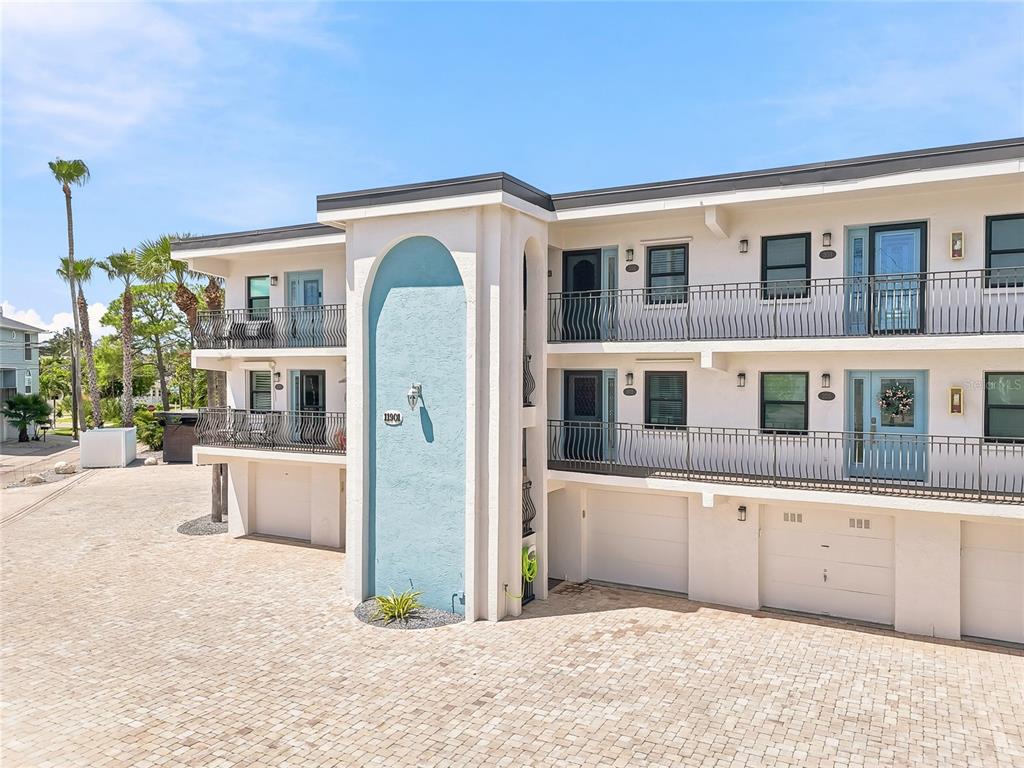 11901 LAGOON LANE UNIT 202, TREASURE ISLAND, FL — photo 4 of 69