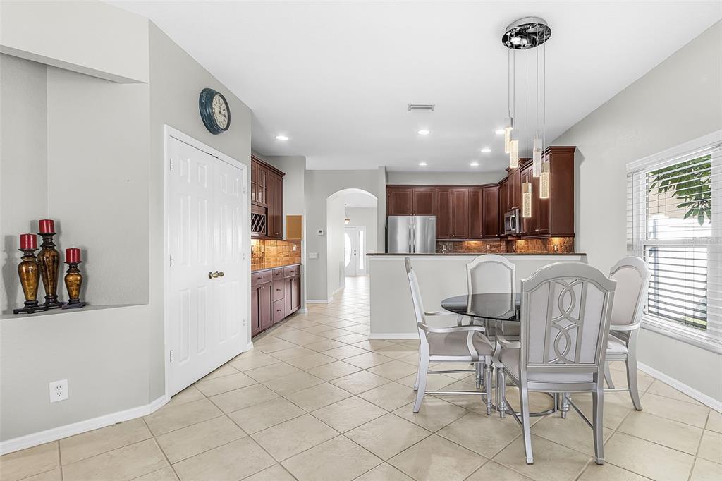 2229 CAPE HEATHER CIRCLE, CAPE CORAL, FL — photo 4 of 30
