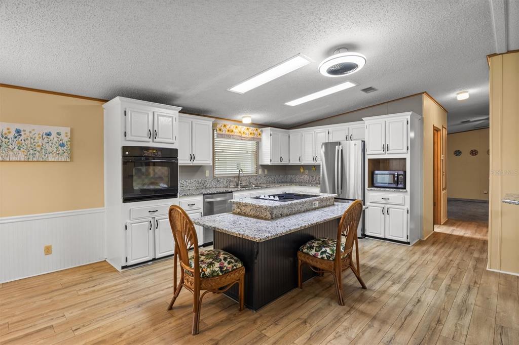 6627 WESTCHESTER DRIVE NE, WINTER HAVEN, FL — photo 3 of 30