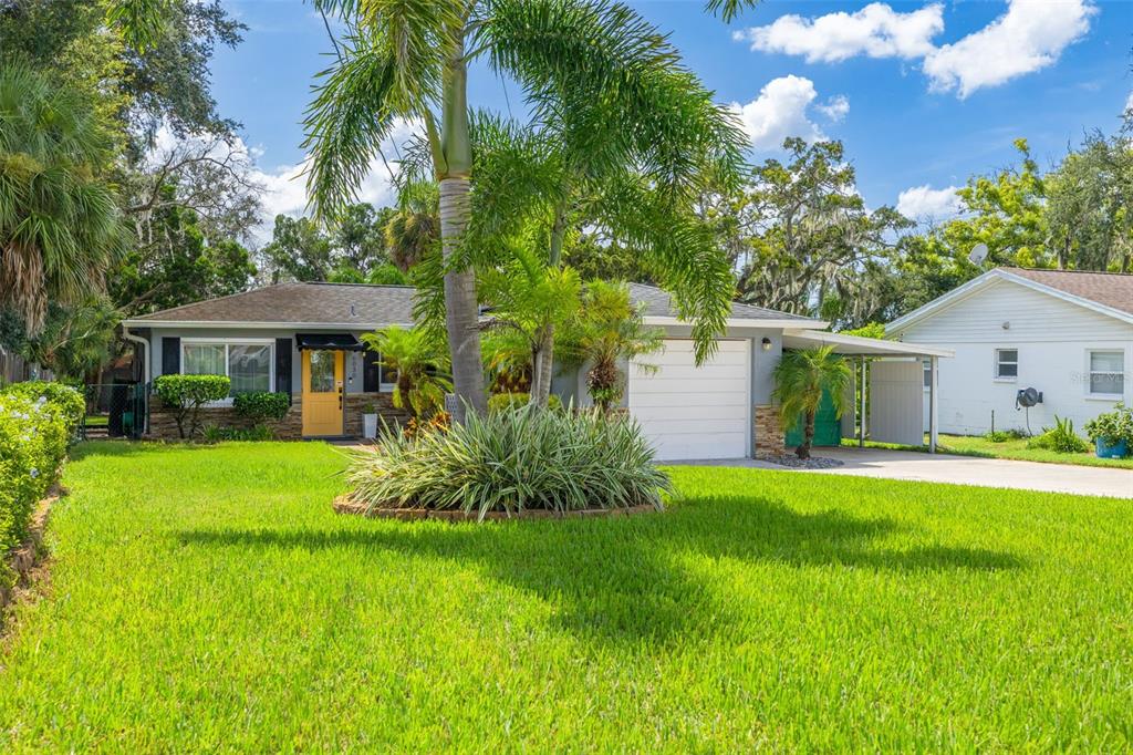 6030 OAK RIDGE AVENUE, NEW PORT RICHEY, FL — photo 4 of 30