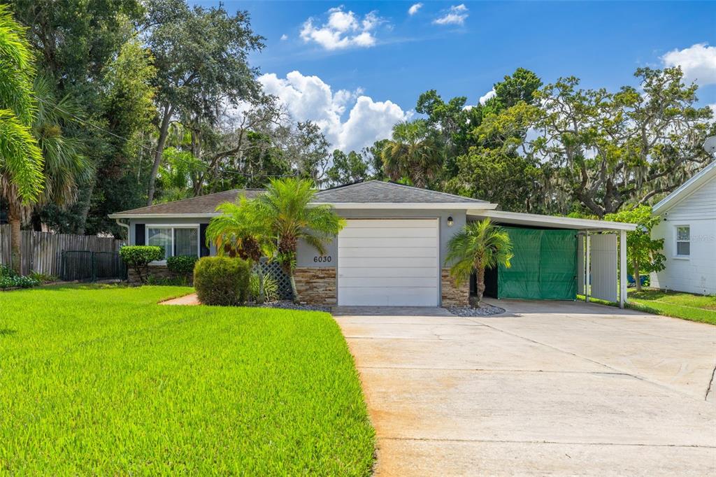 6030 OAK RIDGE AVENUE, NEW PORT RICHEY, FL — photo 5 of 30