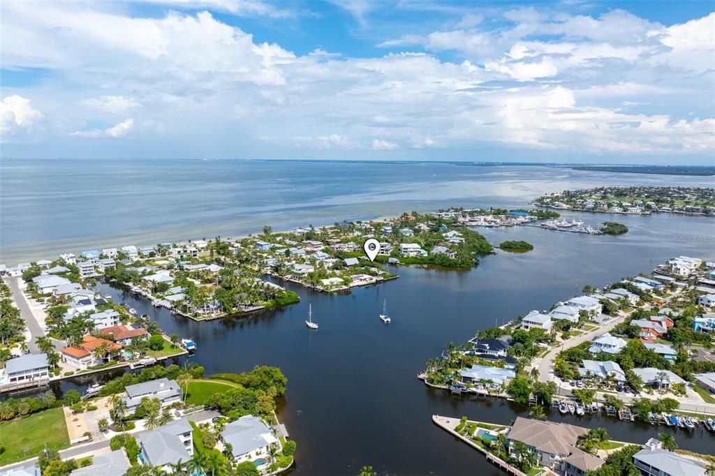 511 SOUTH DRIVE, ANNA MARIA, FL — photo 3 of 30
