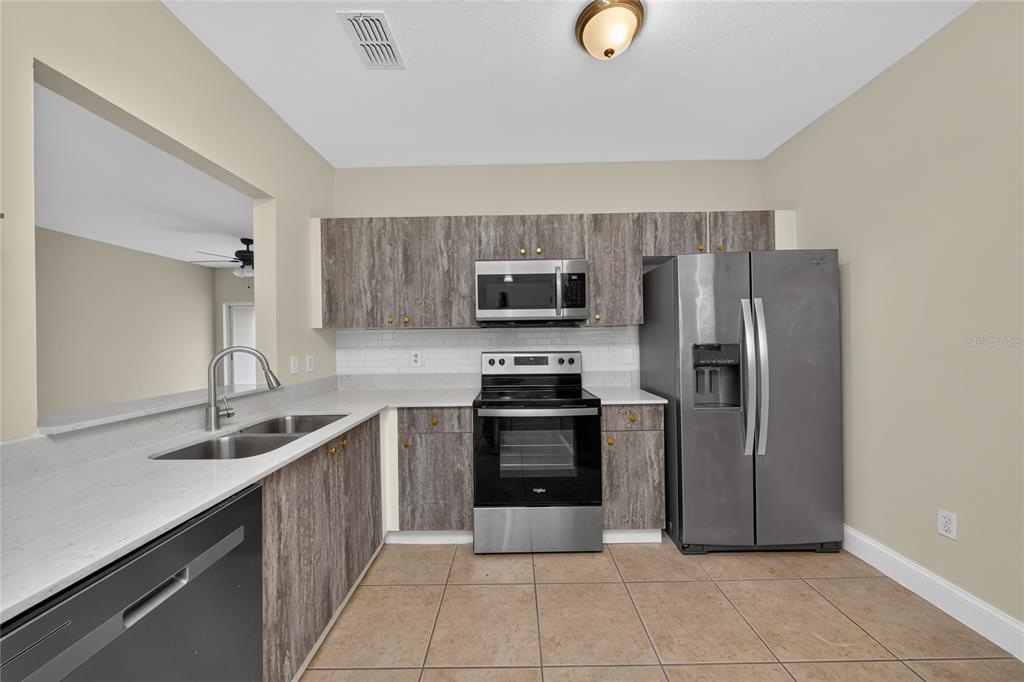 515 VILLA DEL SOL CIRCLE UNIT 205, ORLANDO, FL — photo 5 of 29