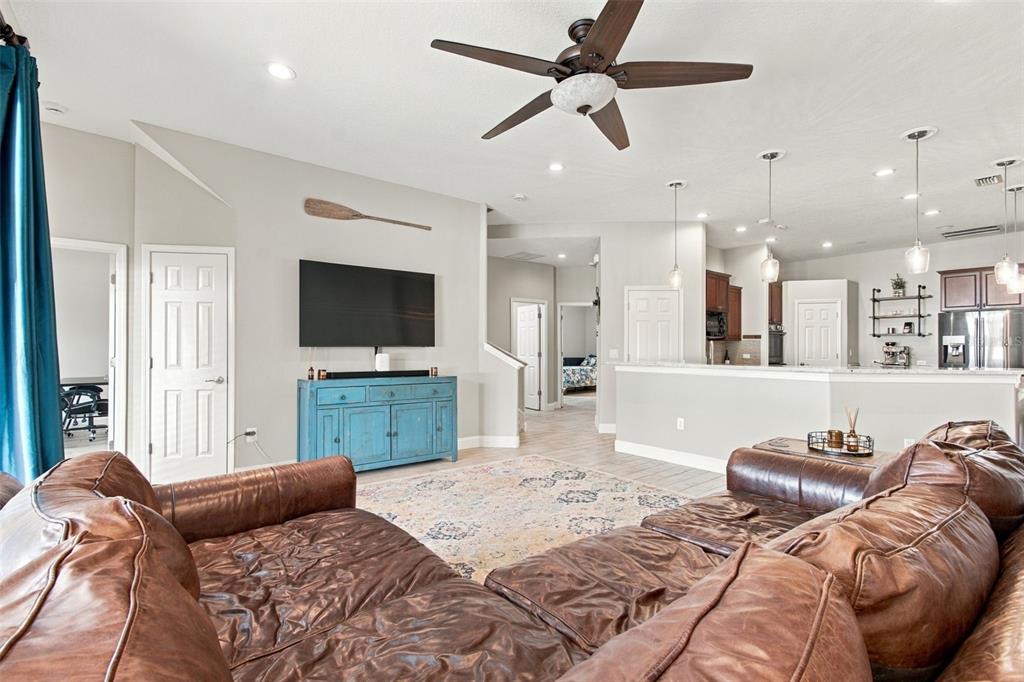 3335 STONEGATE FALLS DRIVE, LAND O LAKES, FL — photo 2 of 30