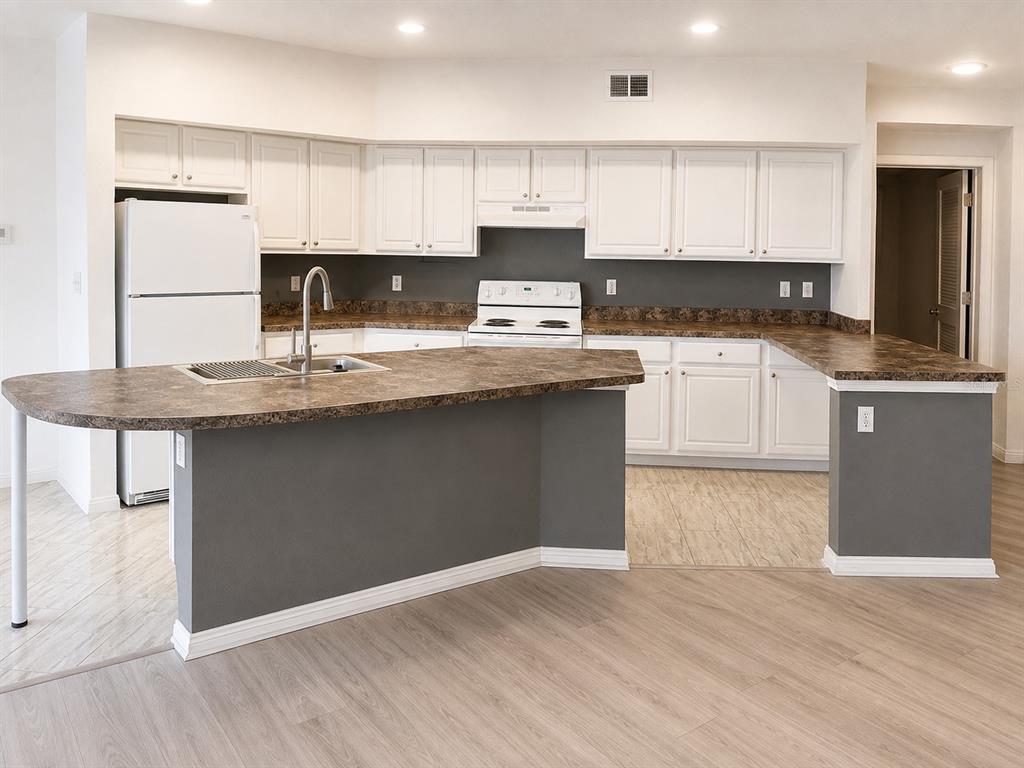 911 N ORANGE AVENUE UNIT 252, ORLANDO, FL — photo 5 of 23